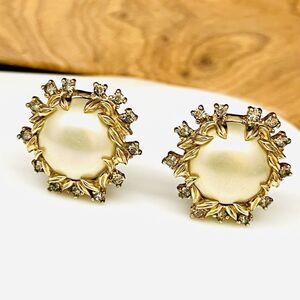 Vintage RARE 50s JOMAZ Mazer Gold Clear Rhinestone Pearl Leaf Clip On Earrings